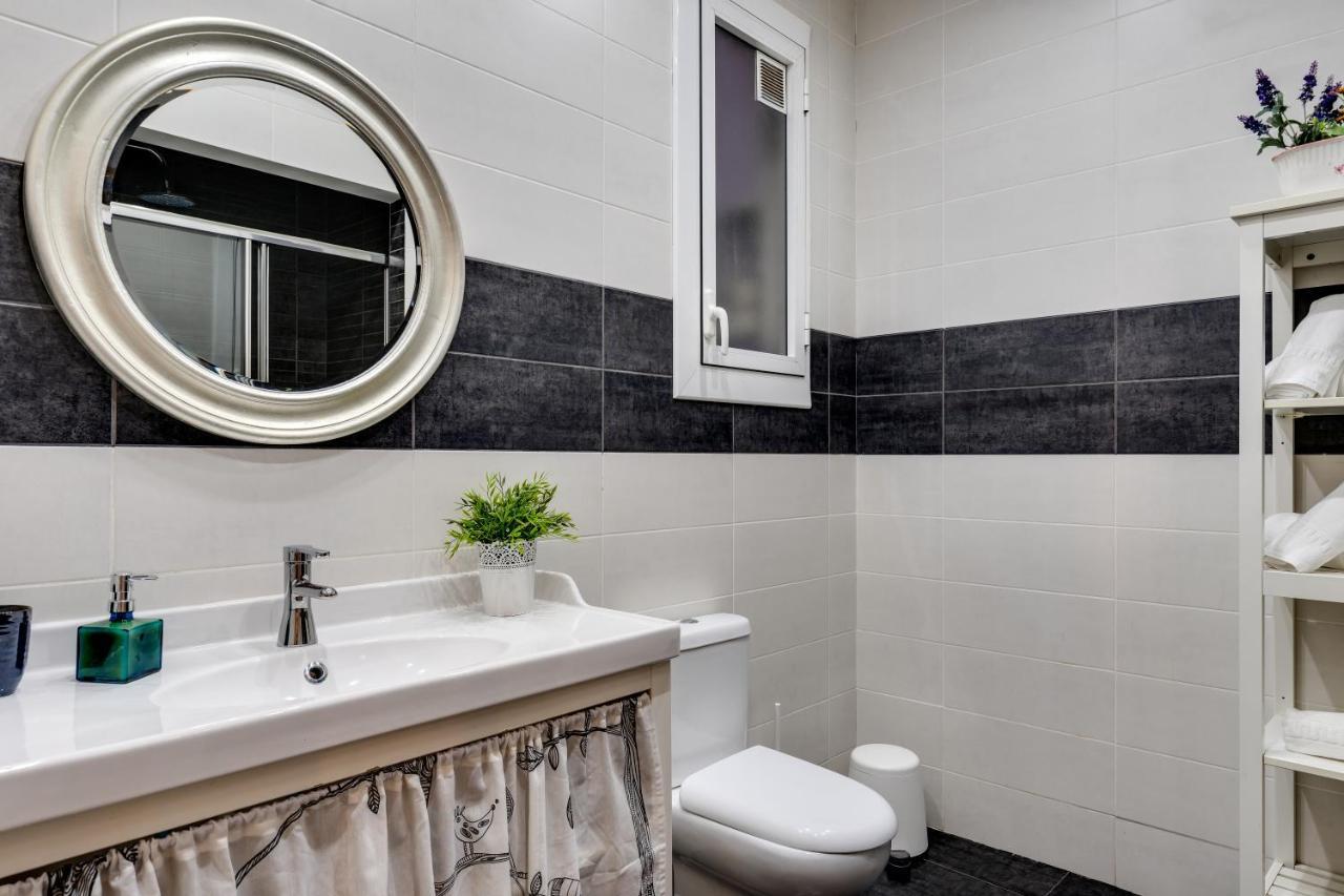 Charming & Convenient Apartment Near Plaza Espanya برشلونة المظهر الخارجي الصورة
