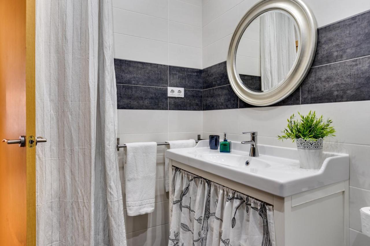 Charming & Convenient Apartment Near Plaza Espanya برشلونة المظهر الخارجي الصورة